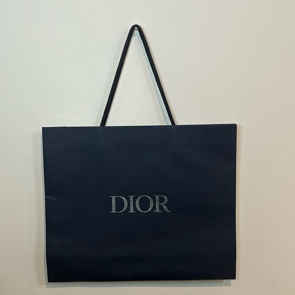 Dior gift bag larger size